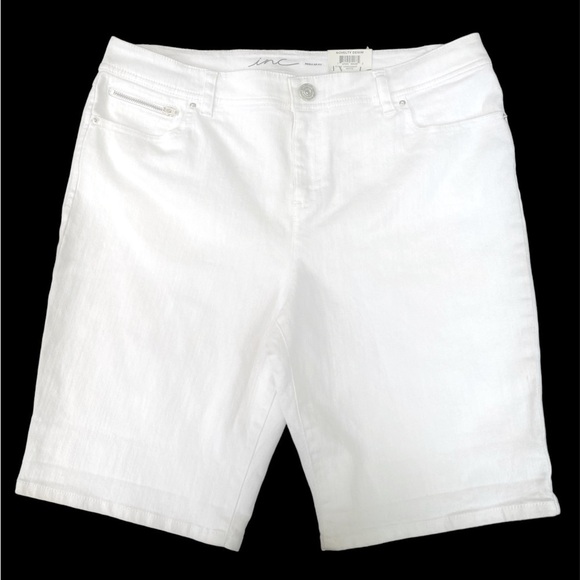 I.n.c. INTERNATIONAL CONCEPTS
NWT 14P Women's High Rise Denim
Bermuda Shorts - Picture 6 of 16